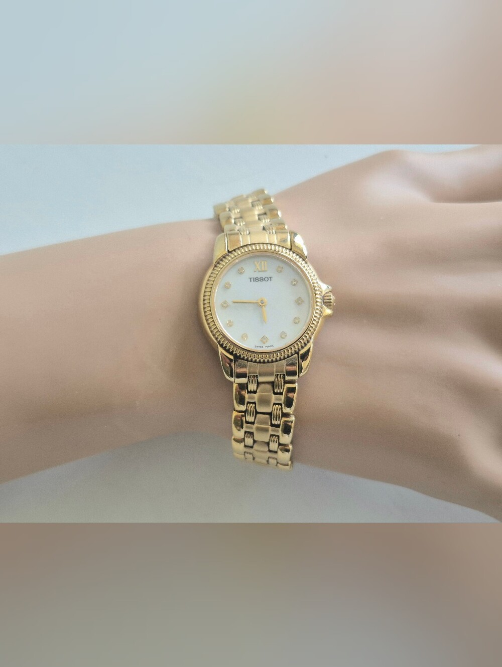 Tissot Women's Gold-Tone Bracelet Watch - Gold